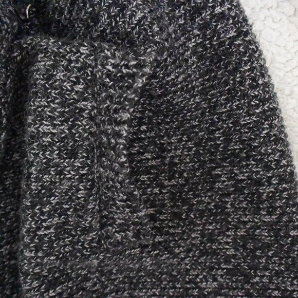 *Guess by Marciano* Gray Sweater Cardigan Wrap = size SMALL - Picture 4 of 4